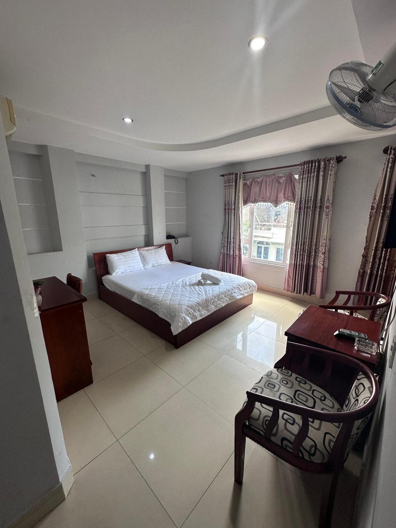 Hotel Khach San Sammi Ho Chi Minh Zewnętrze zdjęcie